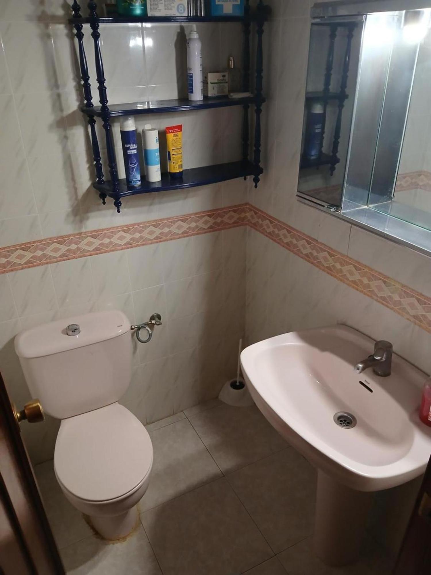 In Guest - Cuarto Privado Doble En Pensión Toledo