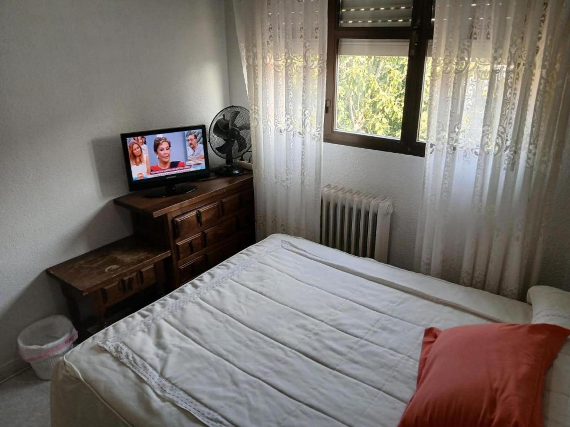 In Guest - Cuarto Privado Doble En Pensión Toledo